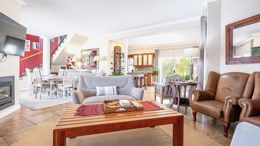 3 Bedroom Property for Sale in Kingswood Golf Estate Western Cape